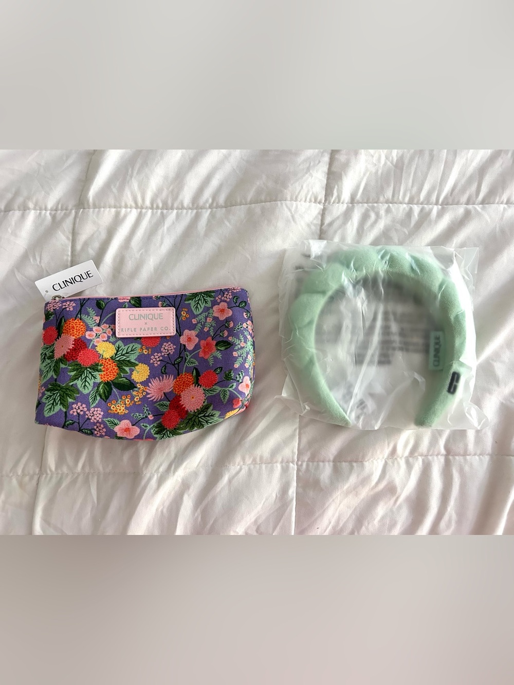 NWT Clinique x Riple Paper Co. Makeup Bag & Clinique Headband